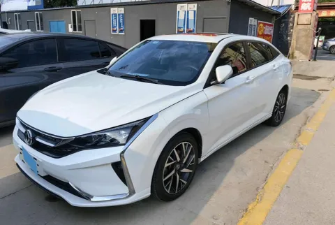 2020 DONGFENG AEOLUS YIXUAN,autocango,china used car exporter,china ev exporter,chinese used car exporter,chinese used ev exporter