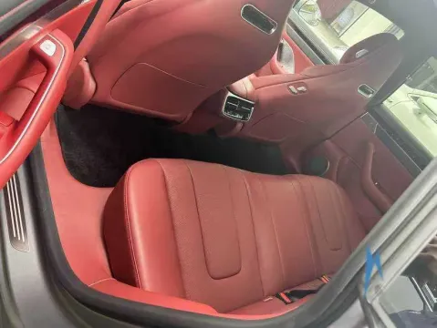 2026 HIMA S7 BEV
