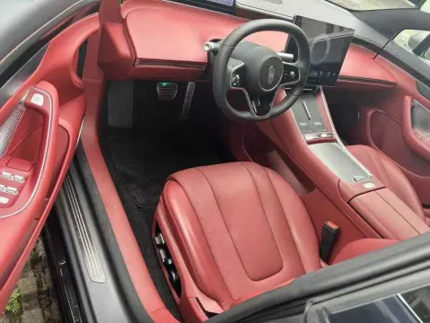 2026 HIMA S7 BEV