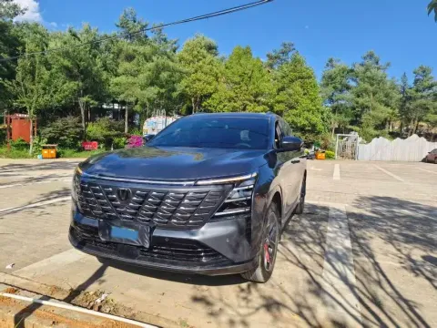 2025 CHANGAN CS75 PLUS,autocango,china used car exporter,china ev exporter,chinese used car exporter,chinese used ev exporter