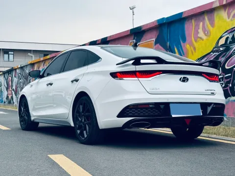 2021 Hyundai La Festa 1.6T 204HP L4 7DCT