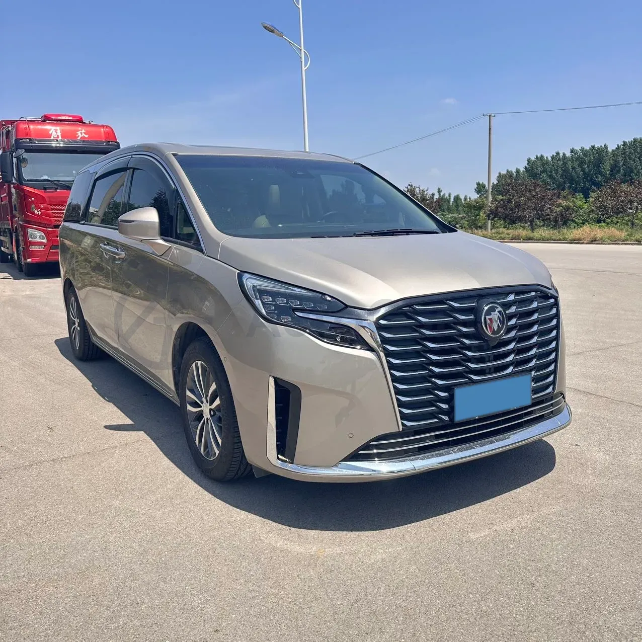 2023 Buick GL8 2.0T 237HP L4 9AT,autocango,china used car exporter,china ev exporter,chinese used car exporter,chinese used ev exporter