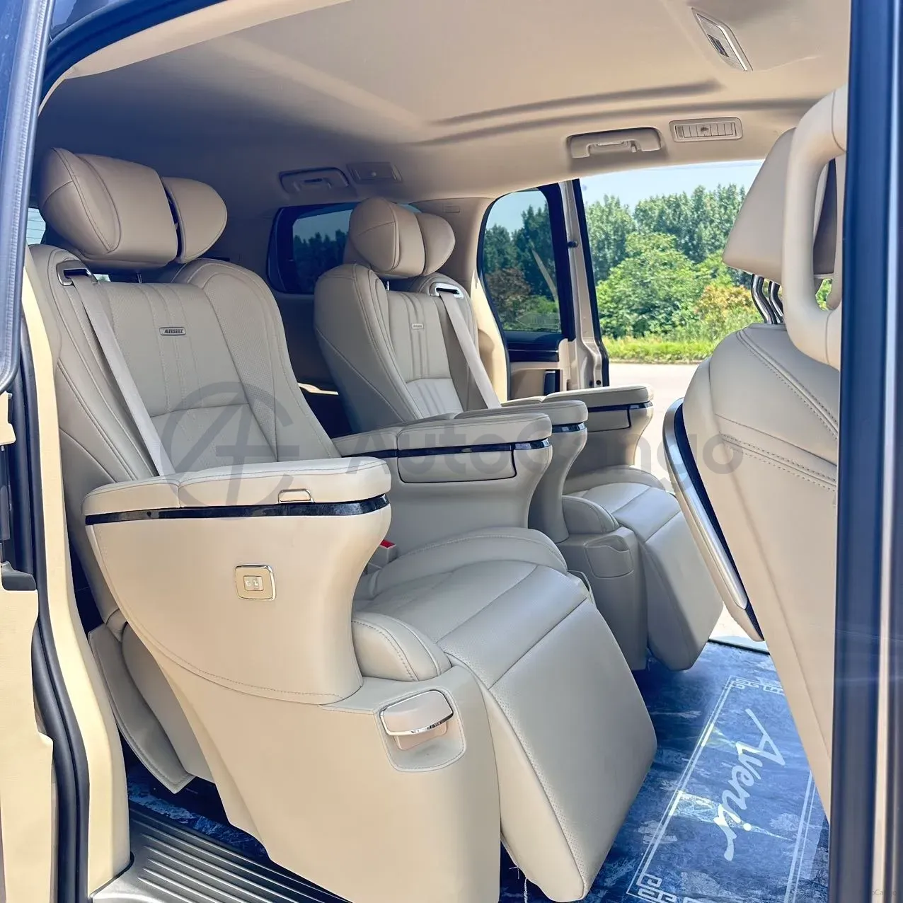 2023 Buick GL8 2.0T 237HP L4 9AT,autocango,china used car exporter,china ev exporter,chinese used car exporter,chinese used ev exporter