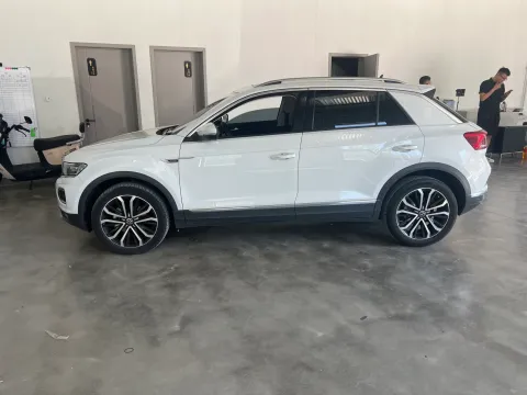2022 Volkswagen T-Roc 1.4T 150HP L4 7DCT,autocango,china used car exporter,china ev exporter,chinese used car exporter,chinese used ev exporter