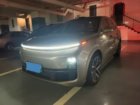 2022 LI L9,autocango,china used car exporter,china ev exporter,chinese used car exporter,chinese used ev exporter