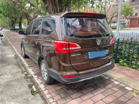 2016 BaoJun 730 1.5L 112HP L4 5MT,autocango,china used car exporter,china ev exporter,chinese used car exporter,chinese used ev exporter