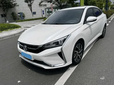 2020 DONGFENG AEOLUS YIXUAN,autocango,china used car exporter,china ev exporter,chinese used car exporter,chinese used ev exporter