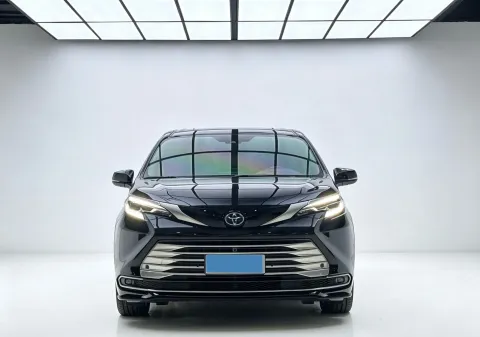 2024 Toyota Sienna 2.5L 189HP L4 E-CVT Hybrid,autocango,china used car exporter,china ev exporter,chinese used car exporter,chinese used ev exporter