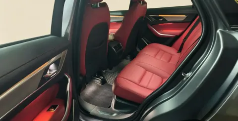 2021 Jaguar F-PACE 2.0T 250HP L4 8AT