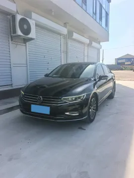 2020 Volkswagen Magotan 2.0T 220HP L4 7DCT,autocango,china used car exporter,china ev exporter,chinese used car exporter,chinese used ev exporter