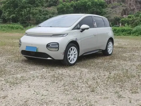 2023 BAOJUN CLOUD,autocango,china used car exporter,china ev exporter,chinese used car exporter,chinese used ev exporter