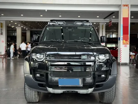 2024 Land Rover Defender 3.0T 400HP L6 8AT