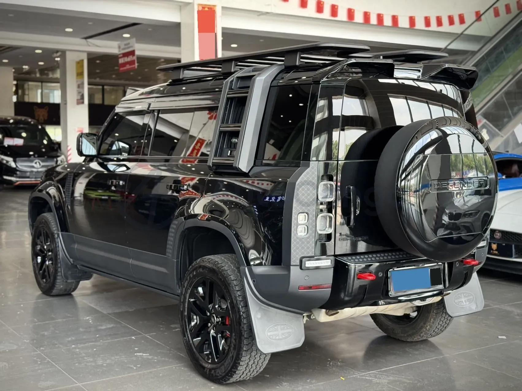 2024 Land Rover Defender 3.0T 400HP L6 8AT,autocango,china used car exporter,china ev exporter,chinese used car exporter,chinese used ev exporter