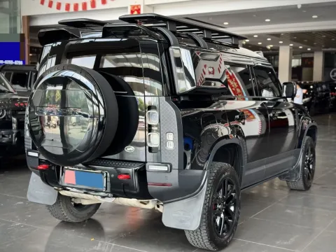 2024 Land Rover Defender 3.0T 400HP L6 8AT