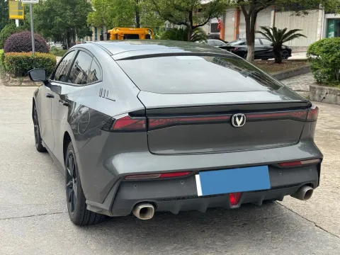 2023 ChangAn UNI-V iDD 1.5T 170HP L4 6TCT PHEV 18.4KWH,autocango,china used car exporter,china ev exporter,chinese used car exporter,chinese used ev exporter