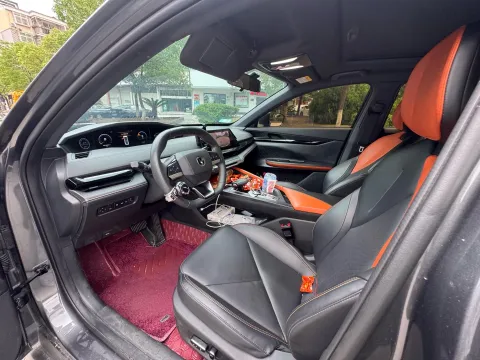 2023 ChangAn UNI-V iDD 1.5T 170HP L4 6TCT PHEV 18.4KWH