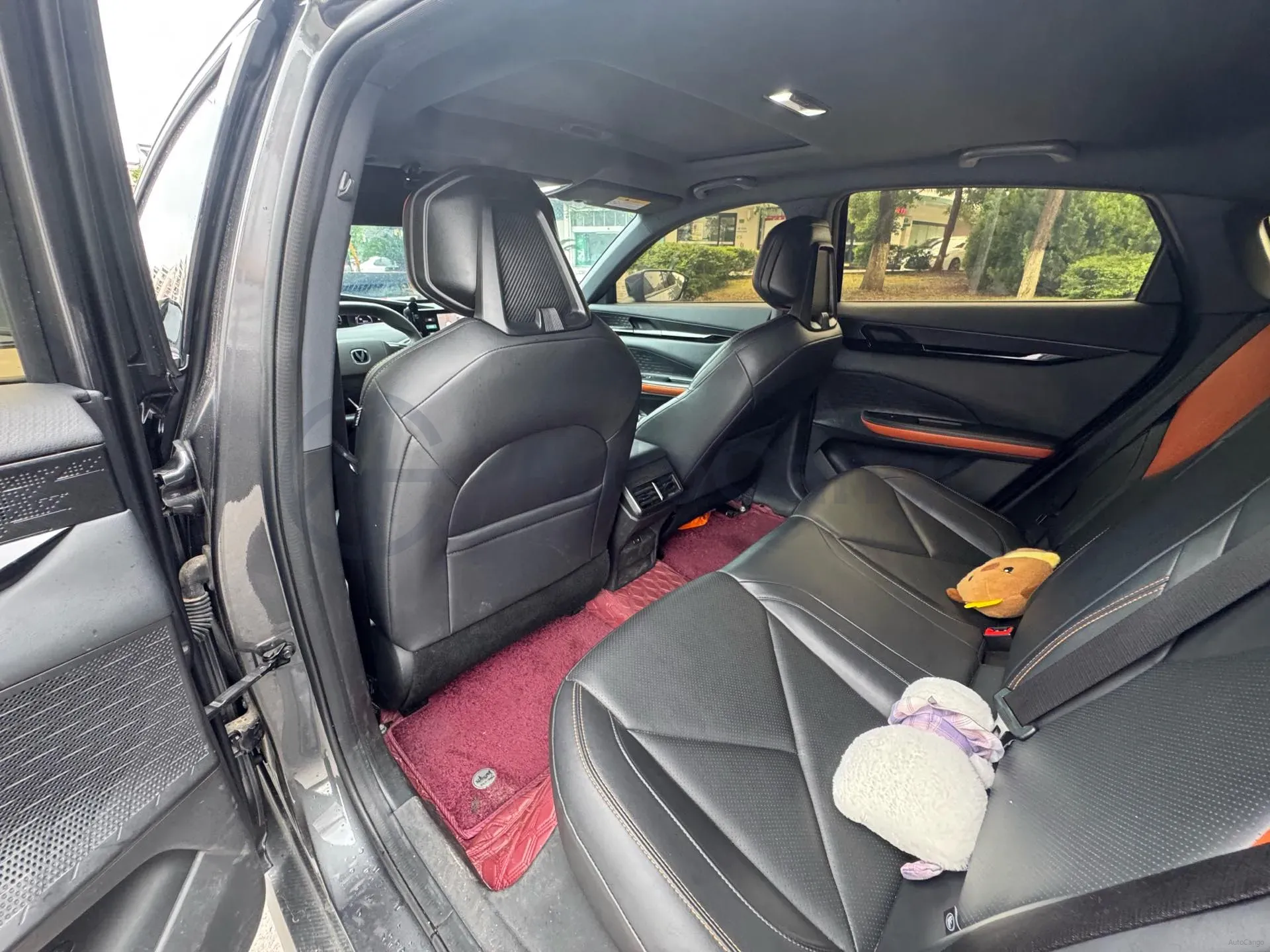 2023 ChangAn UNI-V iDD 1.5T 170HP L4 6TCT PHEV 18.4KWH,autocango,china used car exporter,china ev exporter,chinese used car exporter,chinese used ev exporter