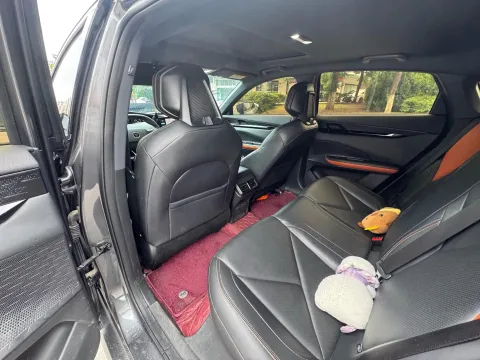 2023 ChangAn UNI-V iDD 1.5T 170HP L4 6TCT PHEV 18.4KWH