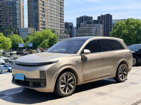 2023 LI L8,autocango,china used car exporter,china ev exporter,chinese used car exporter,chinese used ev exporter