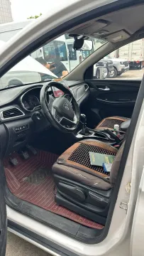 2019 BaoJun 730 1.5L 105HP L4 6MT