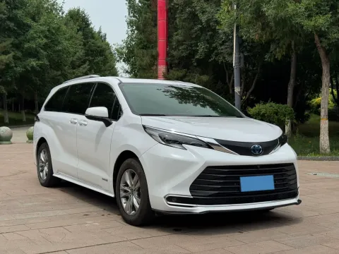 2023 Toyota Sienna 2.5L 189HP L4 E-CVT Hybrid,autocango,china used car exporter,china ev exporter,chinese used car exporter,chinese used ev exporter