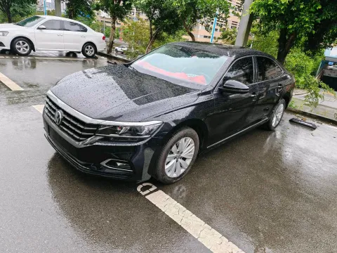 2020 VOLKSWAGEN PASSAT,autocango,china used car exporter,china ev exporter,chinese used car exporter,chinese used ev exporter