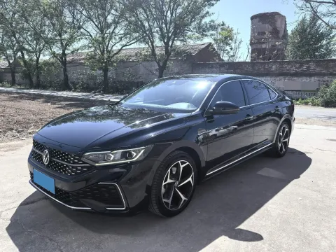 2023 VOLKSWAGEN PASSAT,autocango,china used car exporter,china ev exporter,chinese used car exporter,chinese used ev exporter