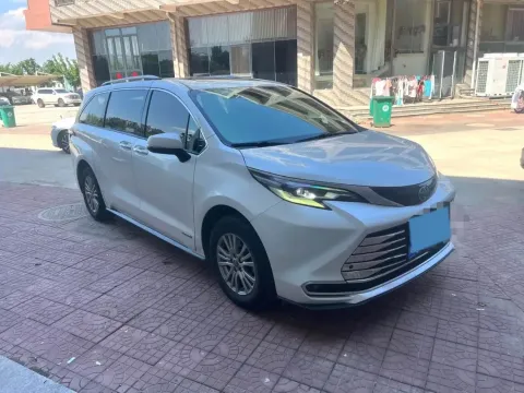 2021 Toyota Sienna 2.5L 192HP L4 E-CVT Hybrid,autocango,china used car exporter,china ev exporter,chinese used car exporter,chinese used ev exporter