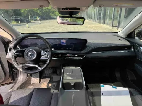 2023 Buick Larcosse 2.0T 237HP L4 9AT