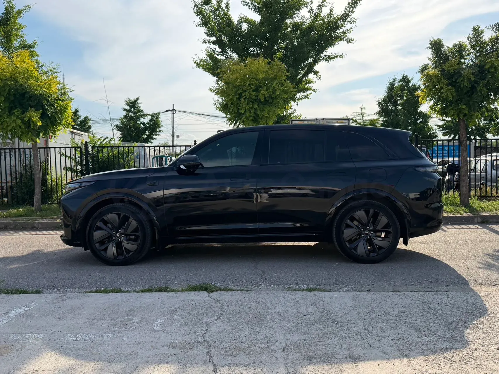 2023 Li L7 Range Extended 154HP REEV 40.9KWH,autocango,china used car exporter,china ev exporter,chinese used car exporter,chinese used ev exporter