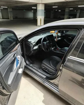 2023 Toyota Avalon 2.0L 177HP L4 CVT,autocango,china used car exporter,china ev exporter,chinese used car exporter,chinese used ev exporter