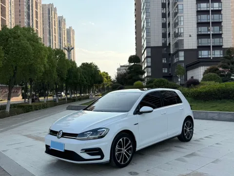 2020 VOLKSWAGEN GOLF,autocango,china used car exporter,china ev exporter,chinese used car exporter,chinese used ev exporter