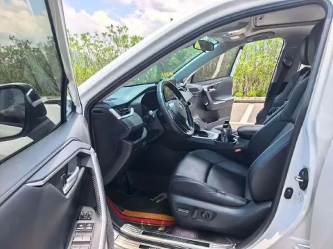 2023 Toyota Wildlander 2.0L 171HP L4 CVT