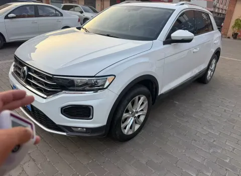 2019 VOLKSWAGEN T-ROC,autocango,china used car exporter,china ev exporter,chinese used car exporter,chinese used ev exporter