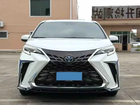 2023 Toyota Sienna 2.5L 189HP L4 E-CVT Hybrid,autocango,china used car exporter,china ev exporter,chinese used car exporter,chinese used ev exporter