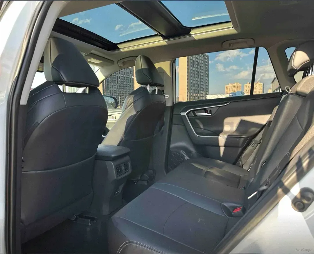 2024 Toyota Wildlander 2.5L 178HP L4 E-CVT Hybrid,autocango,china used car exporter,china ev exporter,chinese used car exporter,chinese used ev exporter