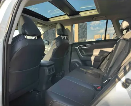 2024 Toyota Wildlander 2.5L 178HP L4 E-CVT Hybrid