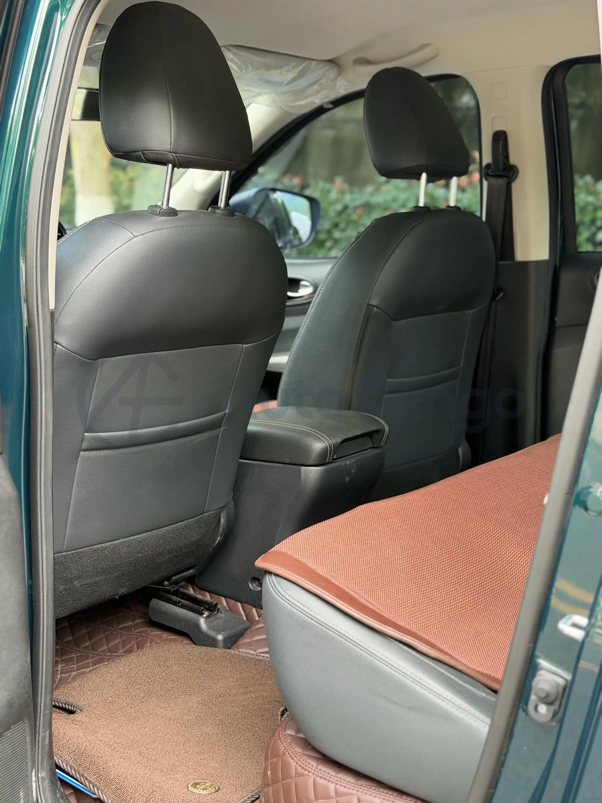 2023 Dongfeng RuiQi 6 2.3T 163HP L4 6MT,autocango,china used car exporter,china ev exporter,chinese used car exporter,chinese used ev exporter