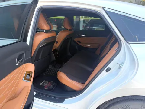 2024 Toyota Avalon 2.0L 152HP L4 E-CVT Hybrid,autocango,china used car exporter,china ev exporter,chinese used car exporter,chinese used ev exporter