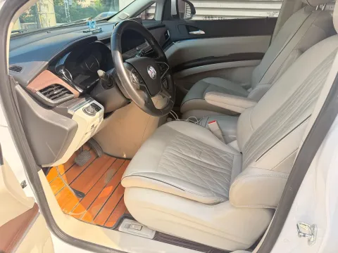 2022 Buick GL8 2.0T 237HP L4 9AT