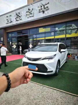 2024 TOYOTA SIENNA,autocango,china used car exporter,china ev exporter,chinese used car exporter,chinese used ev exporter