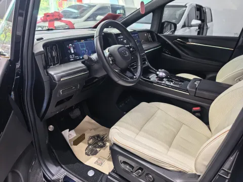 2023 GAC Trumpchi M8 2.0T 252HP L4 8AT,autocango,china used car exporter,china ev exporter,chinese used car exporter,chinese used ev exporter