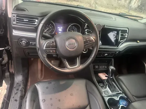2018 Jeep Commander 2.0T 234HP L4 9AT,autocango,china used car exporter,china ev exporter,chinese used car exporter,chinese used ev exporter
