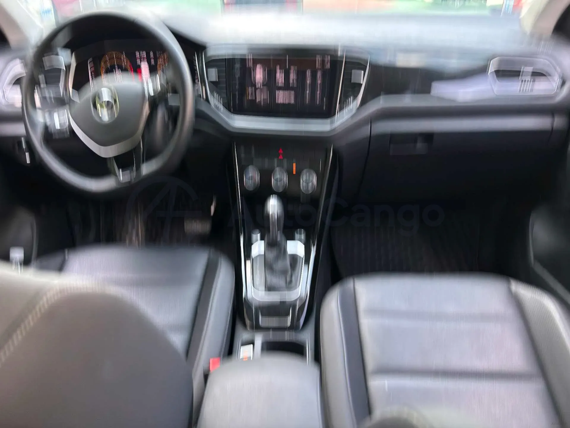 2021 Volkswagen T-Roc 1.4T 150HP L4 7DCT,autocango,china used car exporter,china ev exporter,chinese used car exporter,chinese used ev exporter