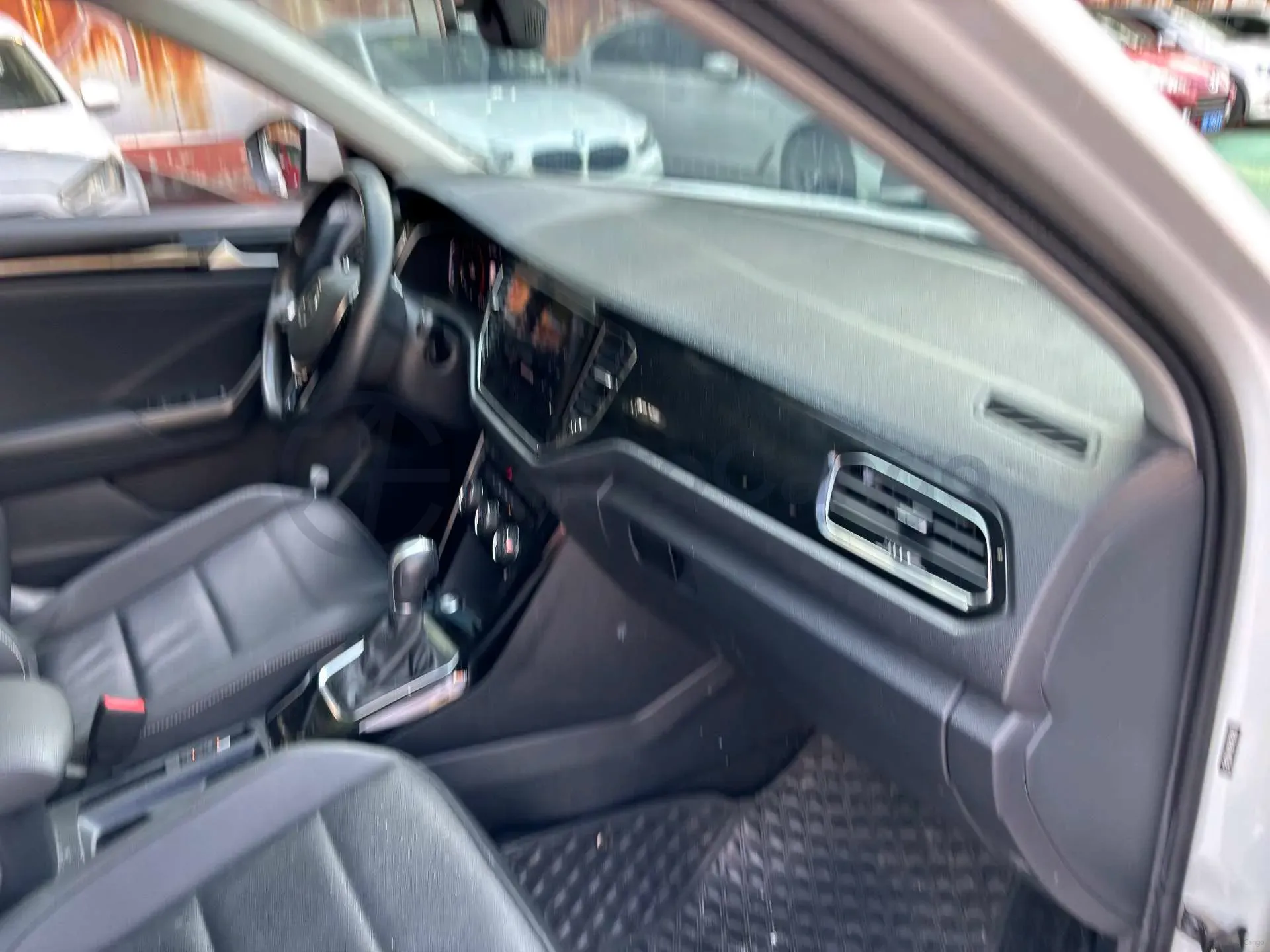 2021 Volkswagen T-Roc 1.4T 150HP L4 7DCT,autocango,china used car exporter,china ev exporter,chinese used car exporter,chinese used ev exporter