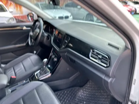 2021 Volkswagen T-Roc 1.4T 150HP L4 7DCT
