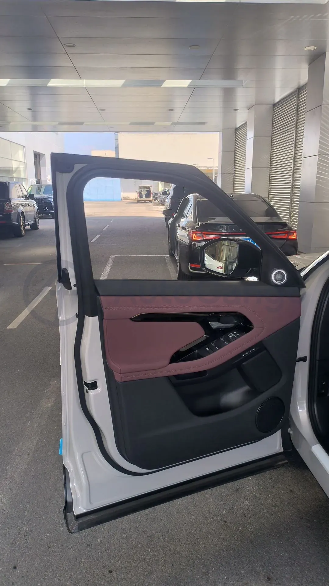 2026 Land Rover Range Rover Evoque 2.0T 249HP L4 9AT,autocango,china used car exporter,china ev exporter,chinese used car exporter,chinese used ev exporter