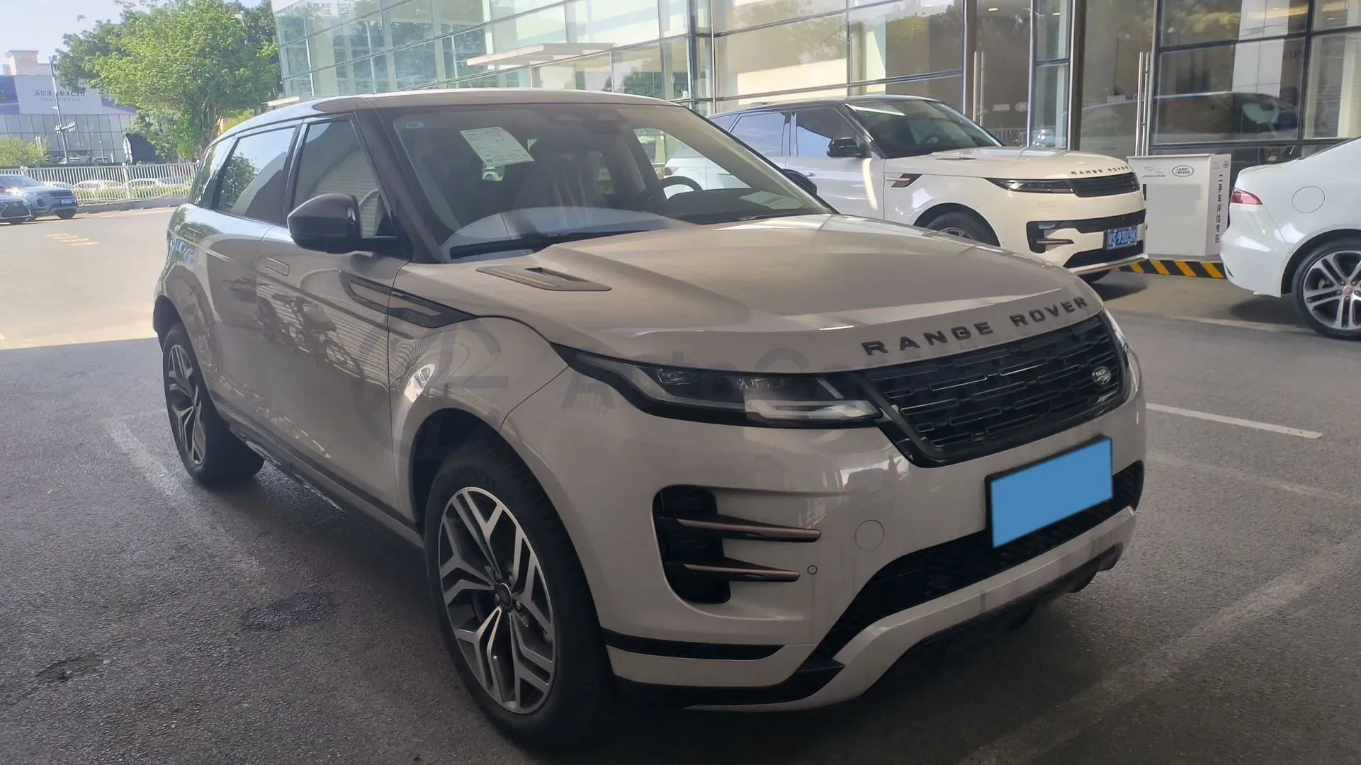 2026 Land Rover Range Rover Evoque 2.0T 249HP L4 9AT,autocango,china used car exporter,china ev exporter,chinese used car exporter,chinese used ev exporter