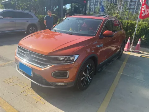 2020 VOLKSWAGEN T-ROC,autocango,china used car exporter,china ev exporter,chinese used car exporter,chinese used ev exporter