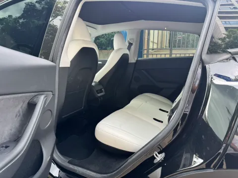 2022 Tesla Model Y BEV 60KWH,autocango,china used car exporter,china ev exporter,chinese used car exporter,chinese used ev exporter